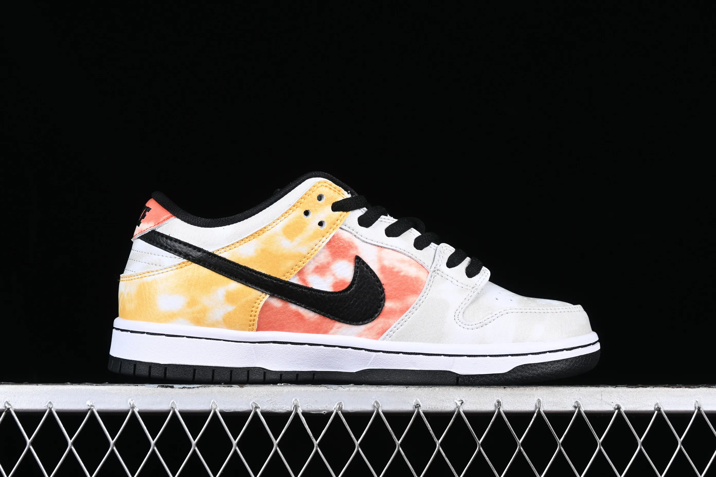 All categories Nk SB Dunk series Nk SB Dunk Low low-top sneakers Nk SB Dunk Low "Raygun" alien embroidery SB smashed backboard fashion casual sneakers BQ6832-101